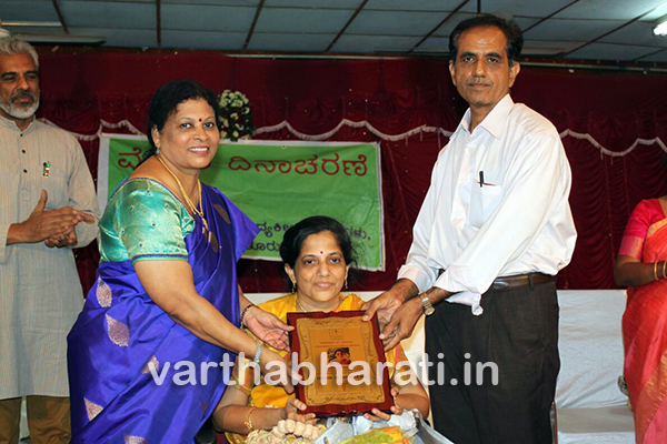 ಡಾ. ಸುಲೇಖಾ ವರದರಾಜ್ ಅವರಿಗೆ `ಡಾಕ್ಟರ್ ಆಫ್ ದಿ ಇಯರ್ ರಾಜ್ಯ ಪ್ರಶಸ್ತಿ